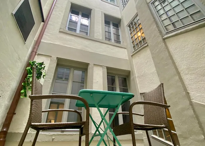 아파트 Tiny Old Town *